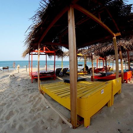 Feel The Waves Hotel Arugam Bay Exterior photo